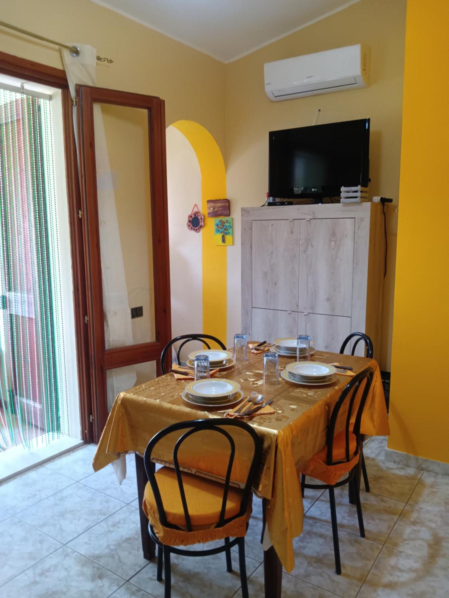 Vacanze A Solanas Con Clima Cup1863 Εξωτερικό φωτογραφία